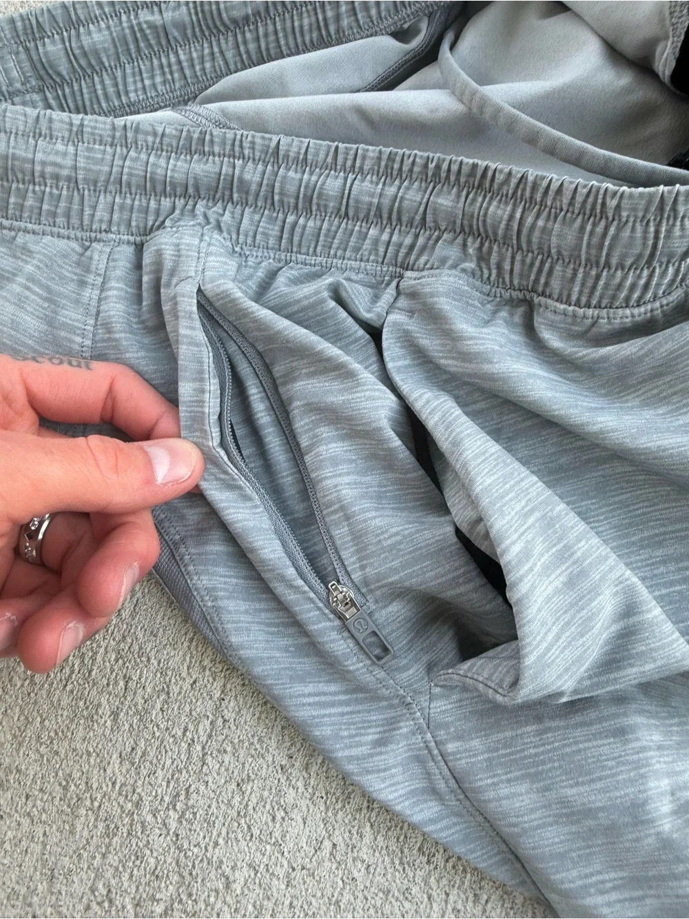 Lululemon Men’s Pace Breaker Linerless Shorts Grey Size Medium 5” Inseam